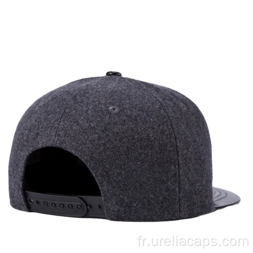 Chapeau de snapback en laine unie